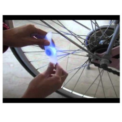 Lampe LED de Vélo 3 Fonctions - Sans Piles - Pratique et Écologique - Beast