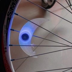 Lampe LED de Vélo 3 Fonctions - Sans Piles - Pratique et Écologique - Beast